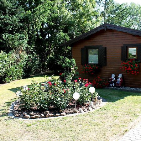 Pretty Bungalow In Neubukow With Garden, Roof Exteriér fotografie